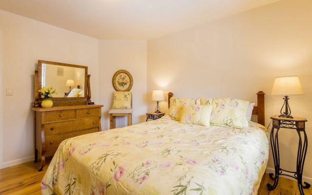 Villas 1450 - 3 Br Condo