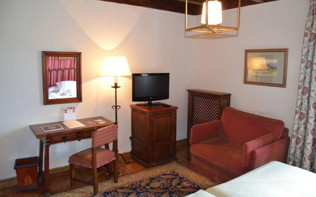 Parador De Verin