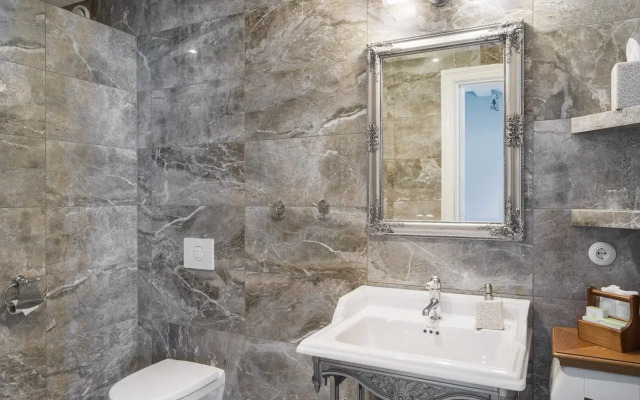 Отель Sigló by Keahotels