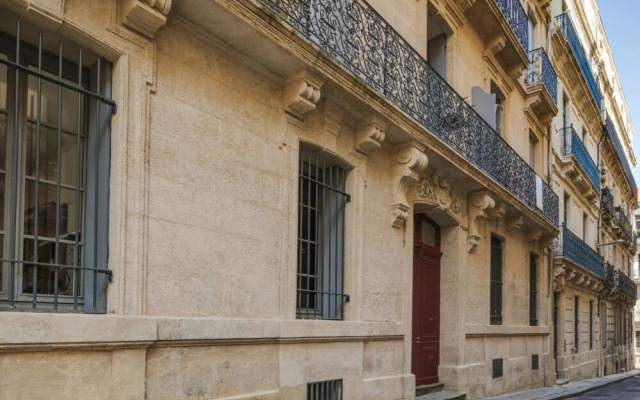 Wonderful 2 Bedrooms, Place de la Comédie