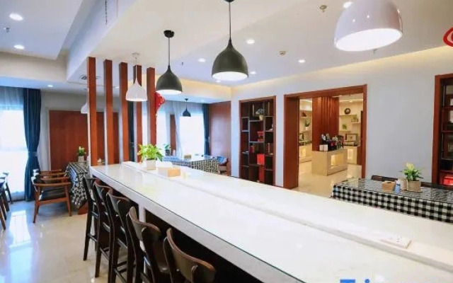 Vienna Hotel (Dezhou Wanda Plaza)