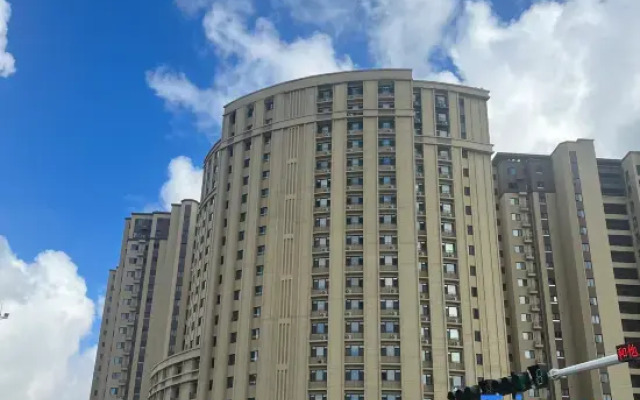 Shuitun Homestay (Qingdao North Station Vanke Plaza Future City)