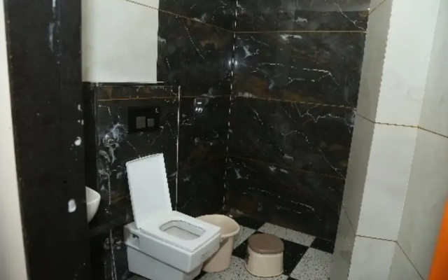 Purnima Hotel