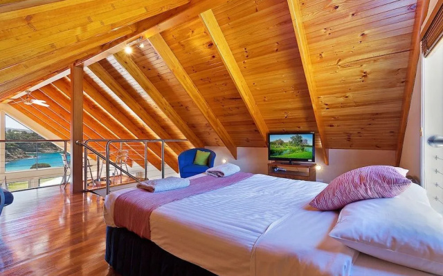Snug Cove Villas