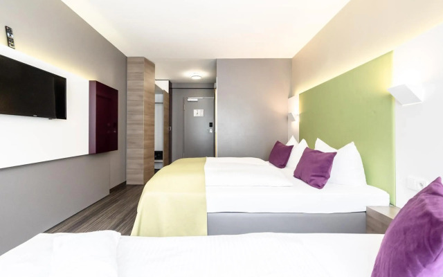 Hotel Demas City