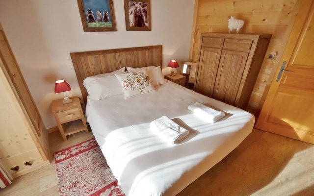 Le Cortinaire - ARAVIS Holidays