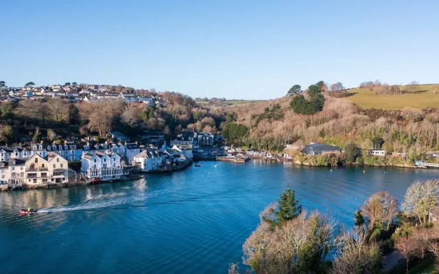 The Slipway Suite, Fowey Harbour & Parking 1 Min