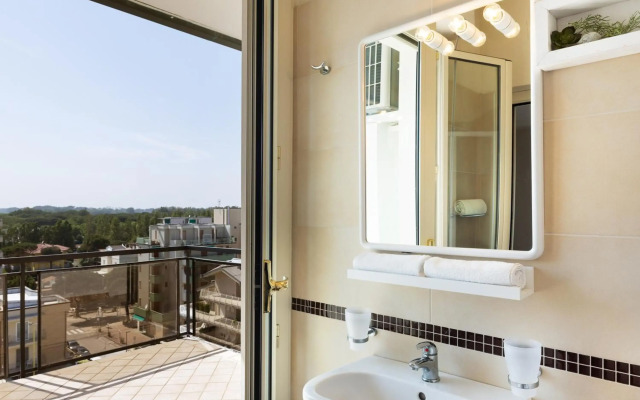 Hotel Constellation
