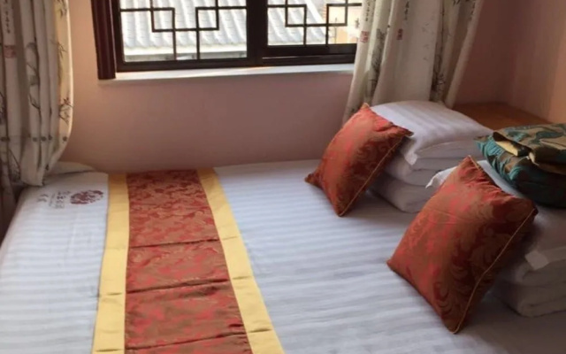 Xinyue Folk Farmhouse Inn