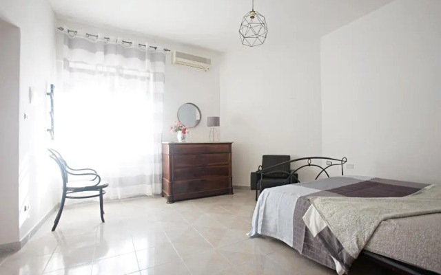 Ciraccio Apartments