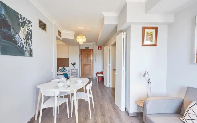 LEEWAYS APARTMENT VII in ALCALÁ 99