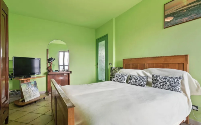Peaceful Apartment in Frazione Sessant With Garden