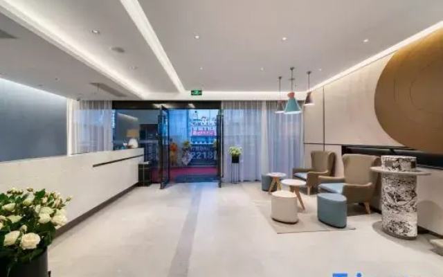 Homeinn · neo (Huzhou New World Trade Center Yishang Street)