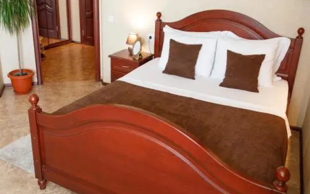 Studio Suite near Lake with Jacuzzi