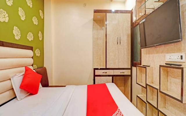 OYO 75137 Hotel Shree Narayan Regency
