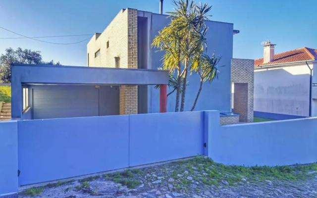 Hill & Beach house