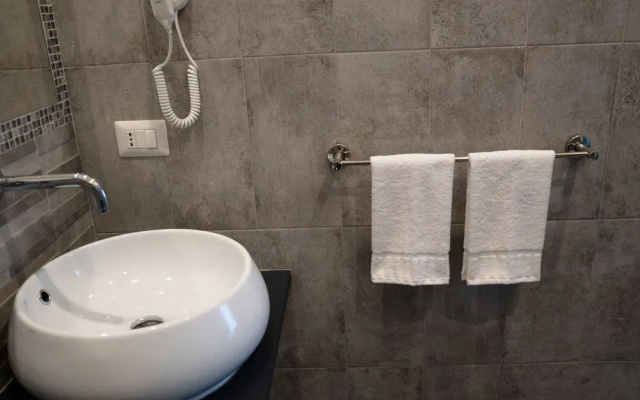 Piazza Bologna Suites