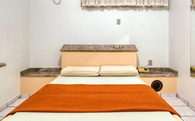 OYO Hotel Dom Jose