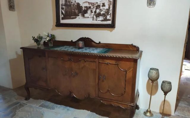 Porolithos Boutique Hotel