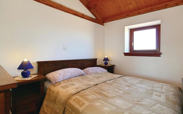 Beautiful Home in Ritosin Brig With Wifi and 2 Bedrooms