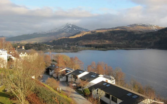 Loch Rannoch Highland Club Studio 06
