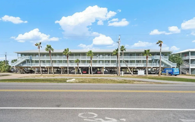 Bunk Bed Beach Base | 2BR Family Retreat at The Cove