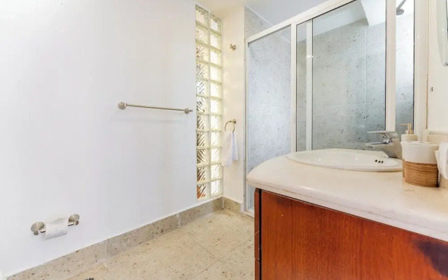 Parques Condesa Apartments by VH