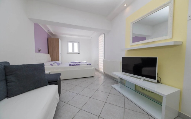 Apartments Janya