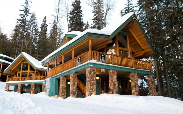 Snow Creek Cabins By Fernie Lodging Co In Fernie Canada From 1