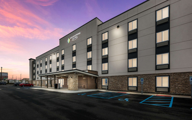 WoodSpring Suites Linden