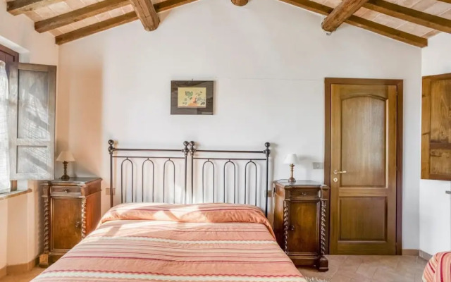 Apartment Near Donatello Sculpture