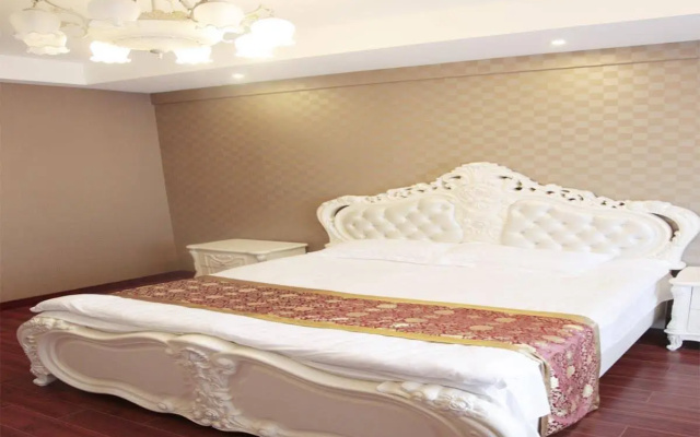 Dalian Jiuxing Apartment