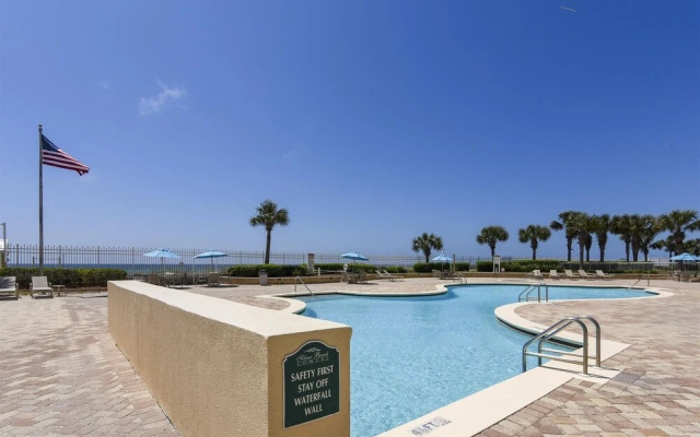 Silver Beach Towers 1905e 3 Bedroom Condo by RedAwning
