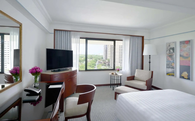 The Peninsula Manila