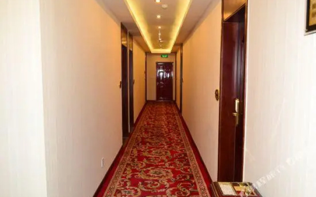 Lvjing Business Hotel Luzhou