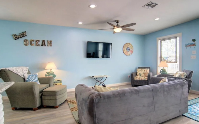 Nauti Mermaid 5 Bedroom Home by Redawning