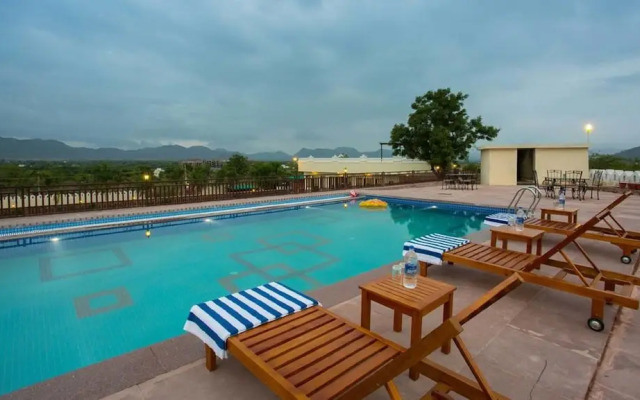 Hill Garden Retreat