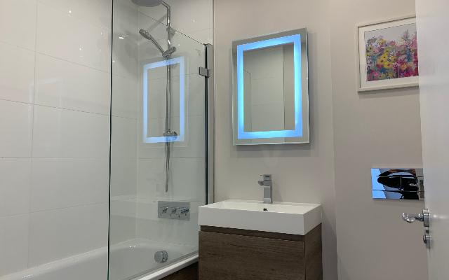 Feltham Two Beds by Vantage Apartments