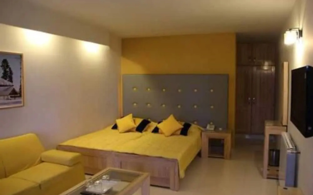 Summer Retreat Hotel
