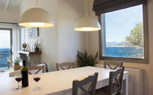 Mani Apartments Suites