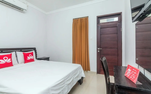 ZEN Rooms Seminyak Gang Rahayu