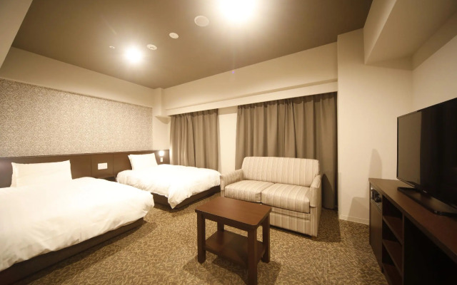 Отель Dormy Inn Premium Osaka Kitahama Hot Springs