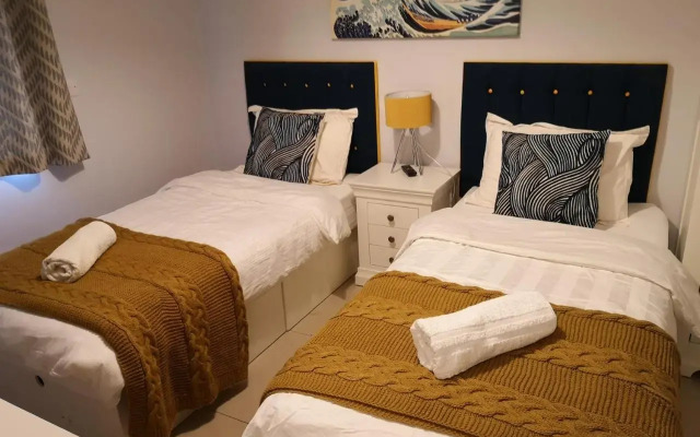 Riverside Rooms