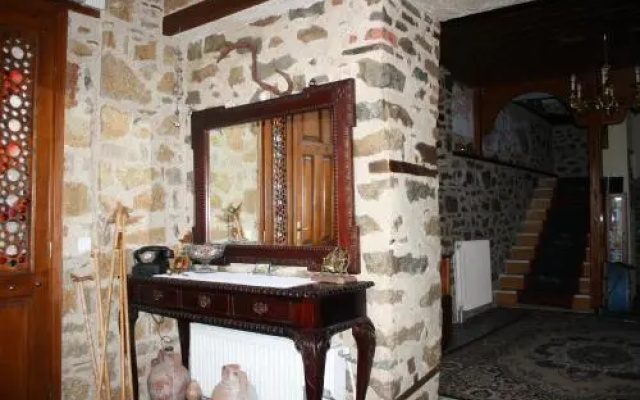 Guesthouse To Spiti Τou Gakou