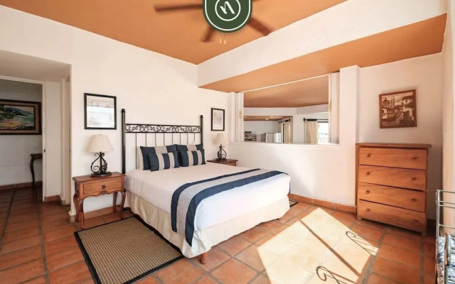 Amazing 2 BR Condo - Partial Oceanview - Pool