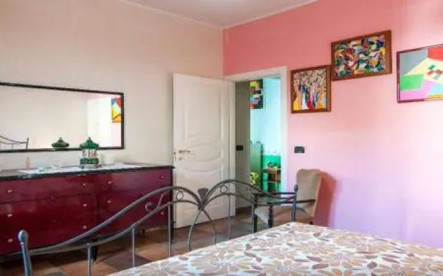 Casa indipendente con ampia veranda