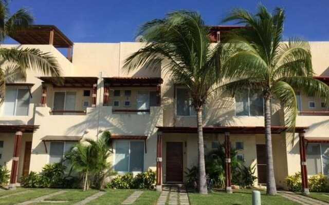 Отель Casa Vacacional Acapulco Residencial Terrasol Diamante 025 вид на фасад
