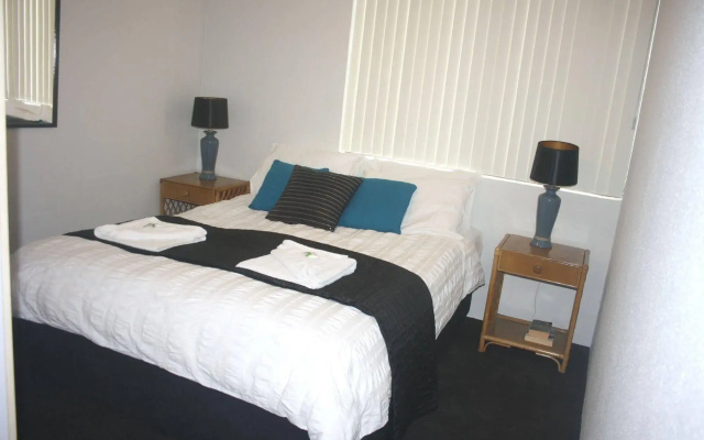 Mylos Holiday Apartments