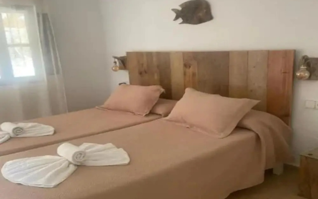 Meridium Apartments & Beach Club