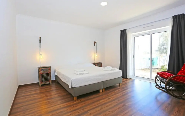 D13 - Eiras Velhas Holiday House in Alm Dena